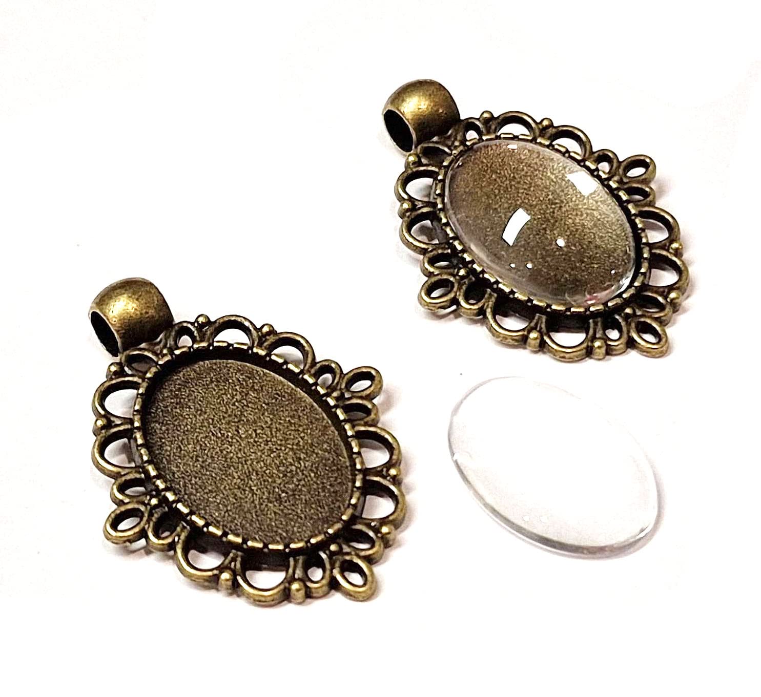 Perlin Set of 4 Filigree Medallions Metal Pendant with 18 x 13 mm Oval Clear Glass Cabochon Frame Super Look Craft Set
