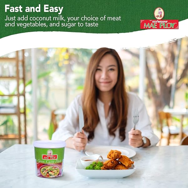 MAE PLOY GREEN CURRY PASTE, AUTHENTIC THAI GREEN CURRY PASTE FOR THAI CURRIES & OTHER DISHES, AROMATIC BLEND OF HERBS, SPICES & SHRIMP PASTE, (14OZ TUB) (25469)