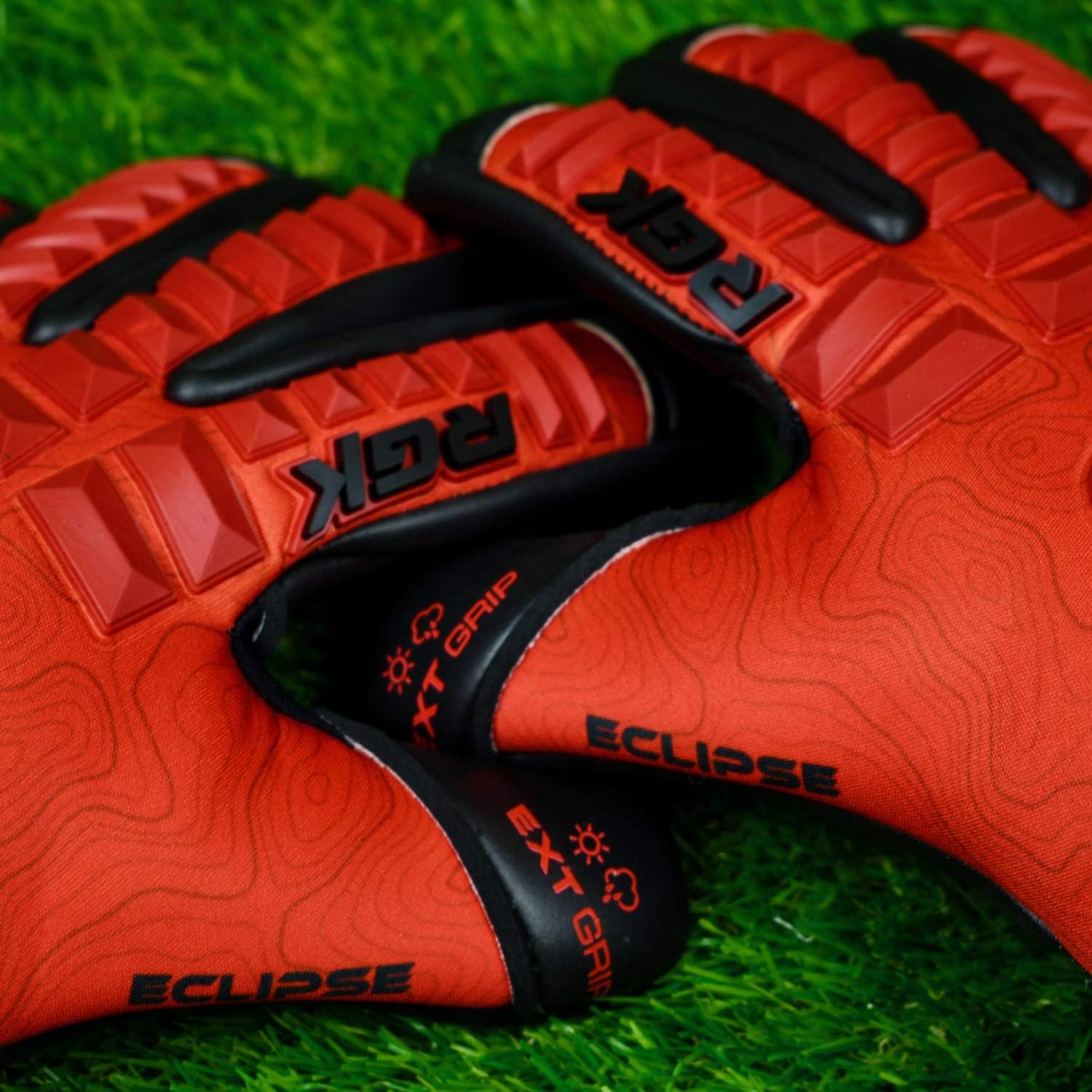 Renegade GK Eclipse Professional Soccer Goalie Gloves with Microbe-Guard (Sizes 7-12, Level 5) Pro-Tek Fingersaves & 4+3MM EXT Contact Grip | Goalkeeper Gloves for Elite Play | Based in The USA : Sports & Outdoors