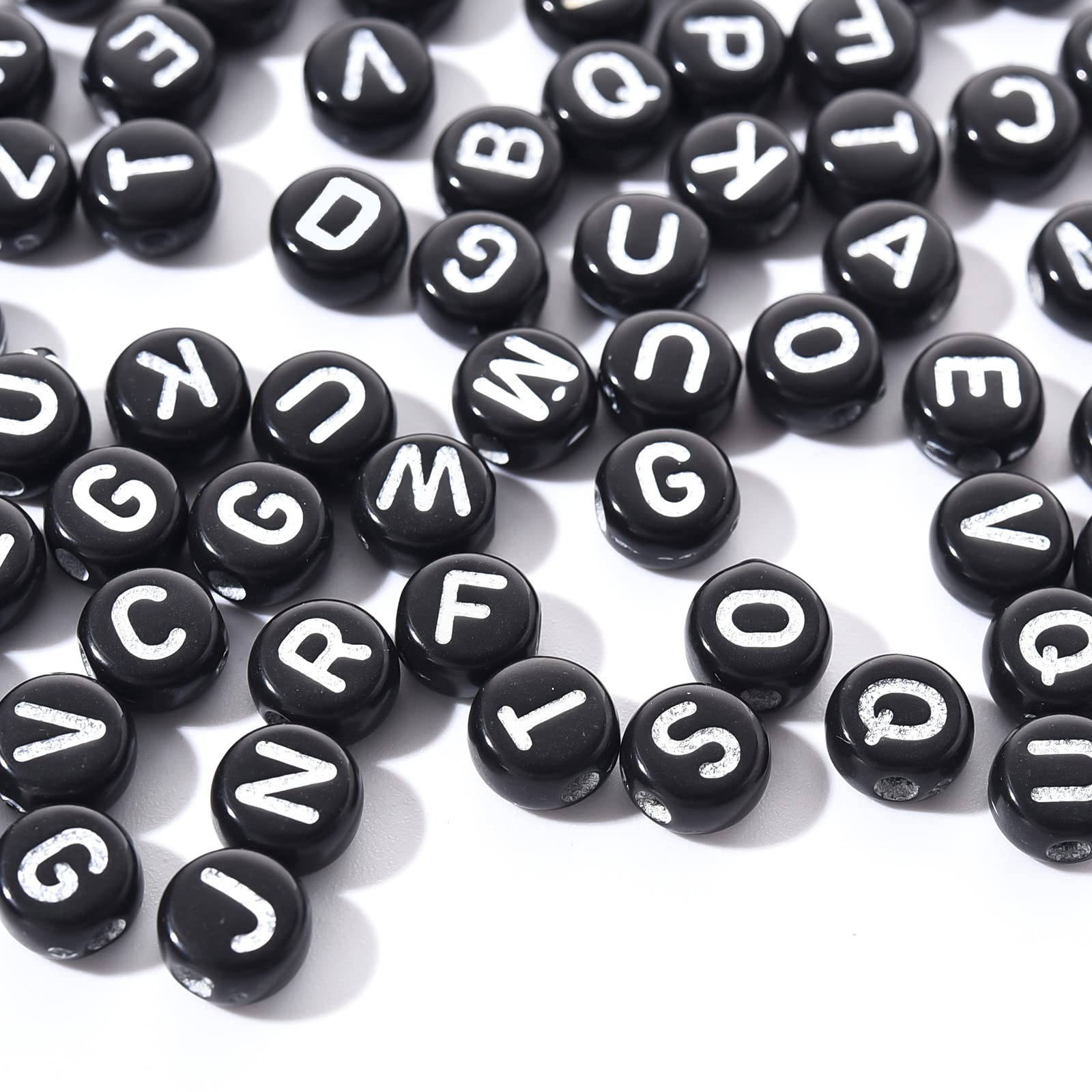 200pcs Black Acrylic Flat Round Alphabet Letter Beads 7mm Pony Disc Coin A-Z White Letter Pattern Loose Spacer Beads for DIY Bracelet Jewelry Making