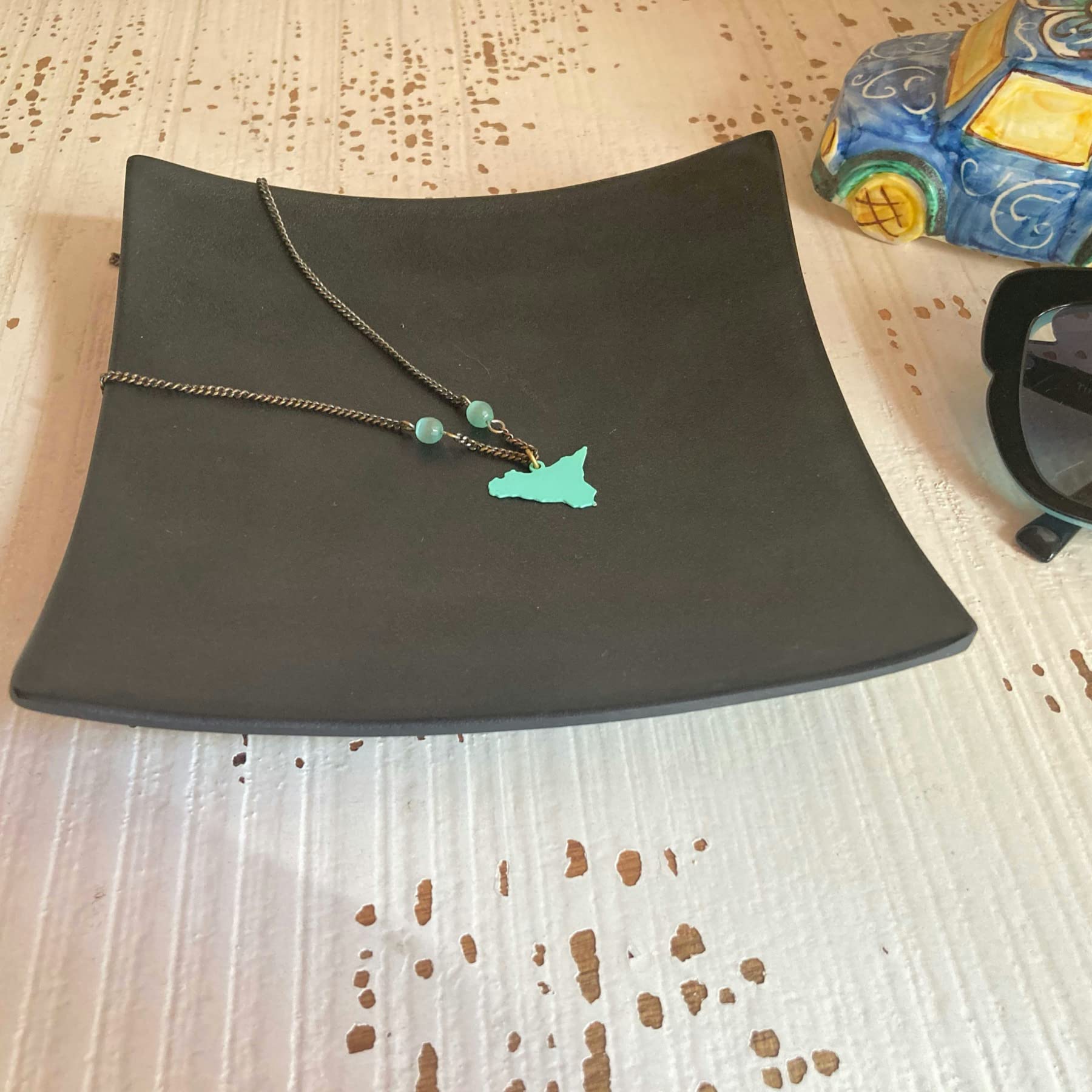 MGKolbe® Pocket Tray Modern Design Wooden Key Holder Man Tray Entrance Home Mobile Phone Coin Jewelry Earrings Candy Chocolates Organizer Desk Table