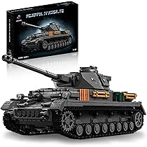 M4 Sherman Tank Building Set – 1682 Piece WW2 Military Model Kit, 1:28 Scale With Rolling Tracks & Turret