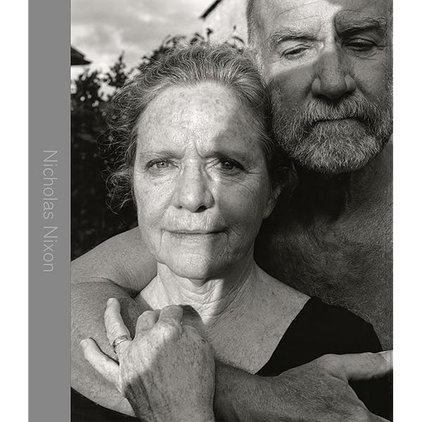 Amazon.com: Nicholas Nixon: Closing the Distance