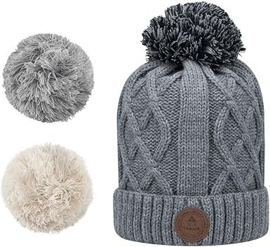 bonnet avec pompon interchangeable