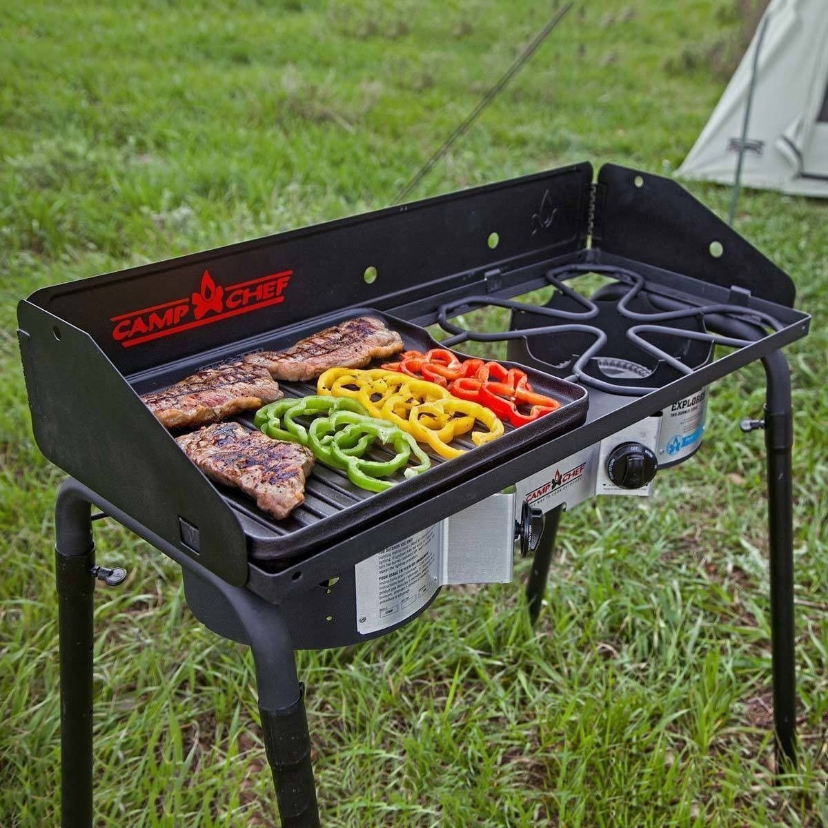 Bbq camping. Блюда для кемпинга. Camp woodwind комнаты. Chuck box (camping box), чак бокс. Camp chef.