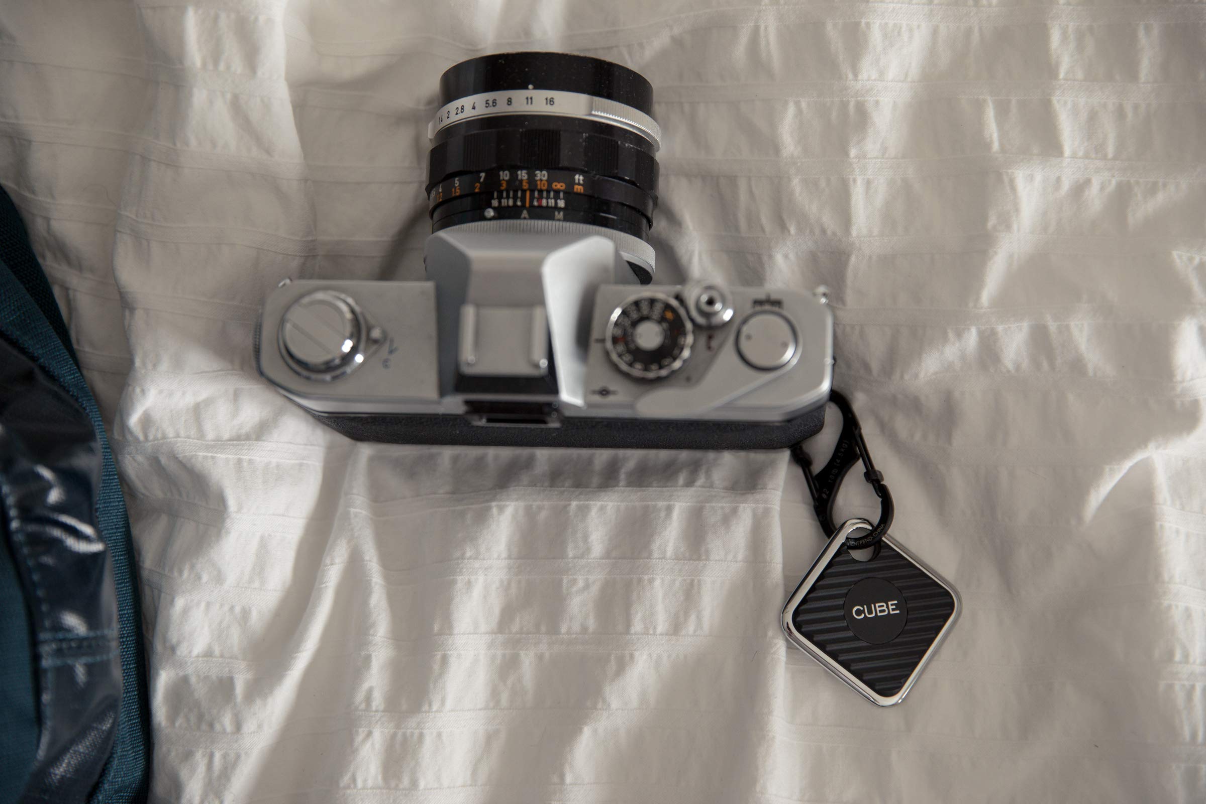 Cube Pro Key Finder Smart Tracker Bluetooth GPS Tracker for Dogs, Kids