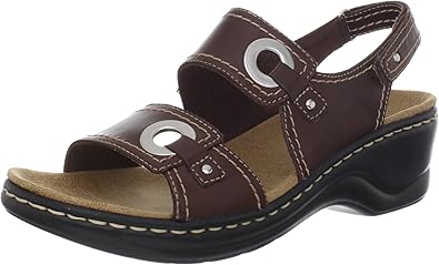 amazon women's clarks sandals