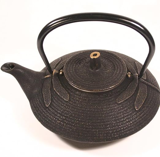 Japanese cast iron teapot Tetsubin Iwachu, Nambu Teapots