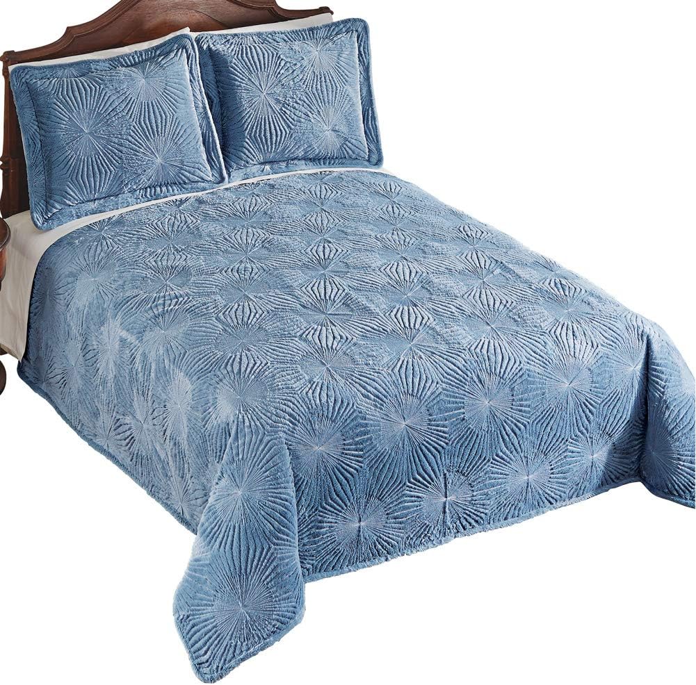 Embroidered Starburst Patterned Faux Fur Textured Quilt - Bedroom Decor for Any Season