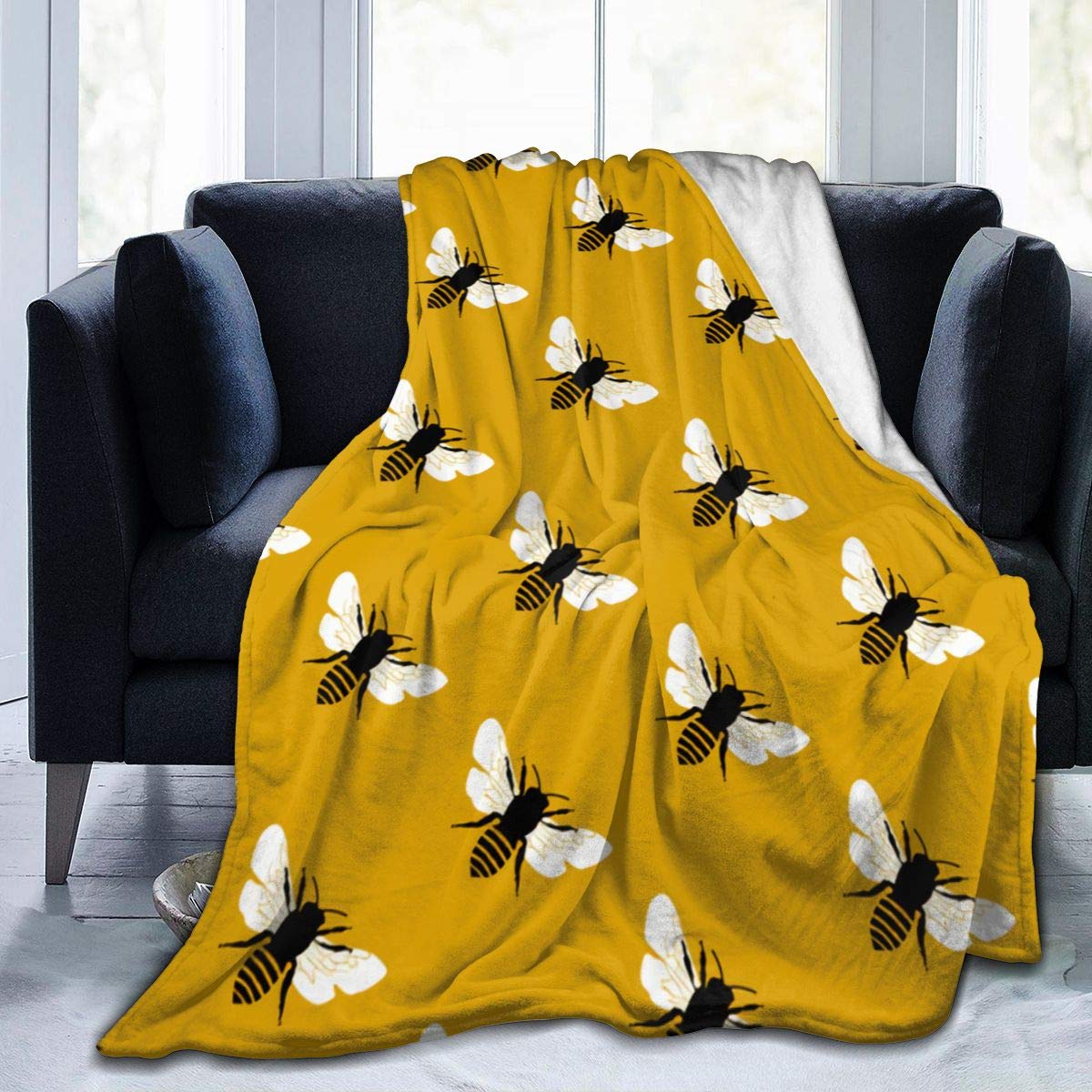 Perfect household goods Fleece Blanket 50" x 60"- Bee World Home Flannel Fleece Soft Warm Plush Throw Blanket for Bed/Couch/Sofa/Office/Camping