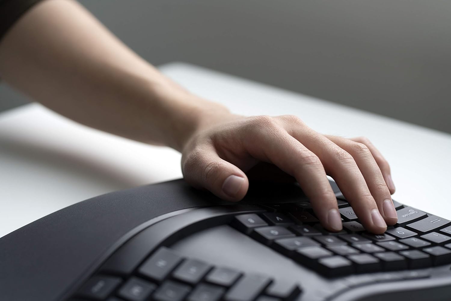 Microsoft Ergonomic Keyboard (LXM-00001): Computers & Accessories