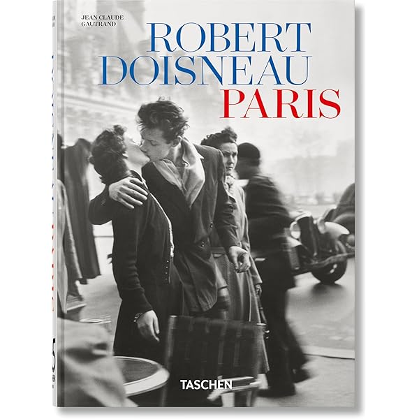 Helmut Newton (1920-2004) Exhibition Catalogue - English version