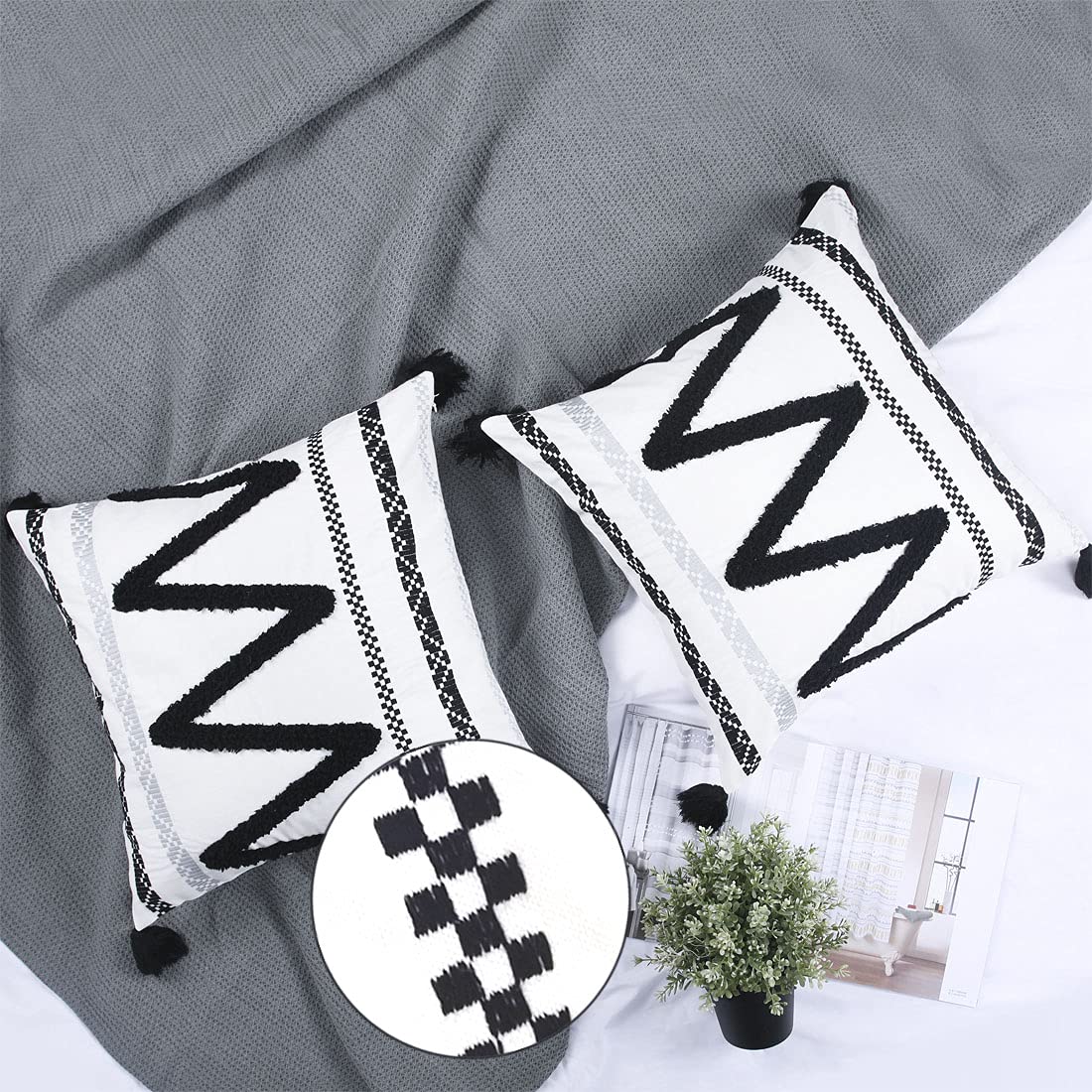 Boho Cushion Covers Tufted Black and White 18x18 45x45CM Set of 2 Off White Aztec Weave Handmade Textured Cushion Cases Embroidered Tassel Farmhouse Modern Ethnic Geo Sofa Couch