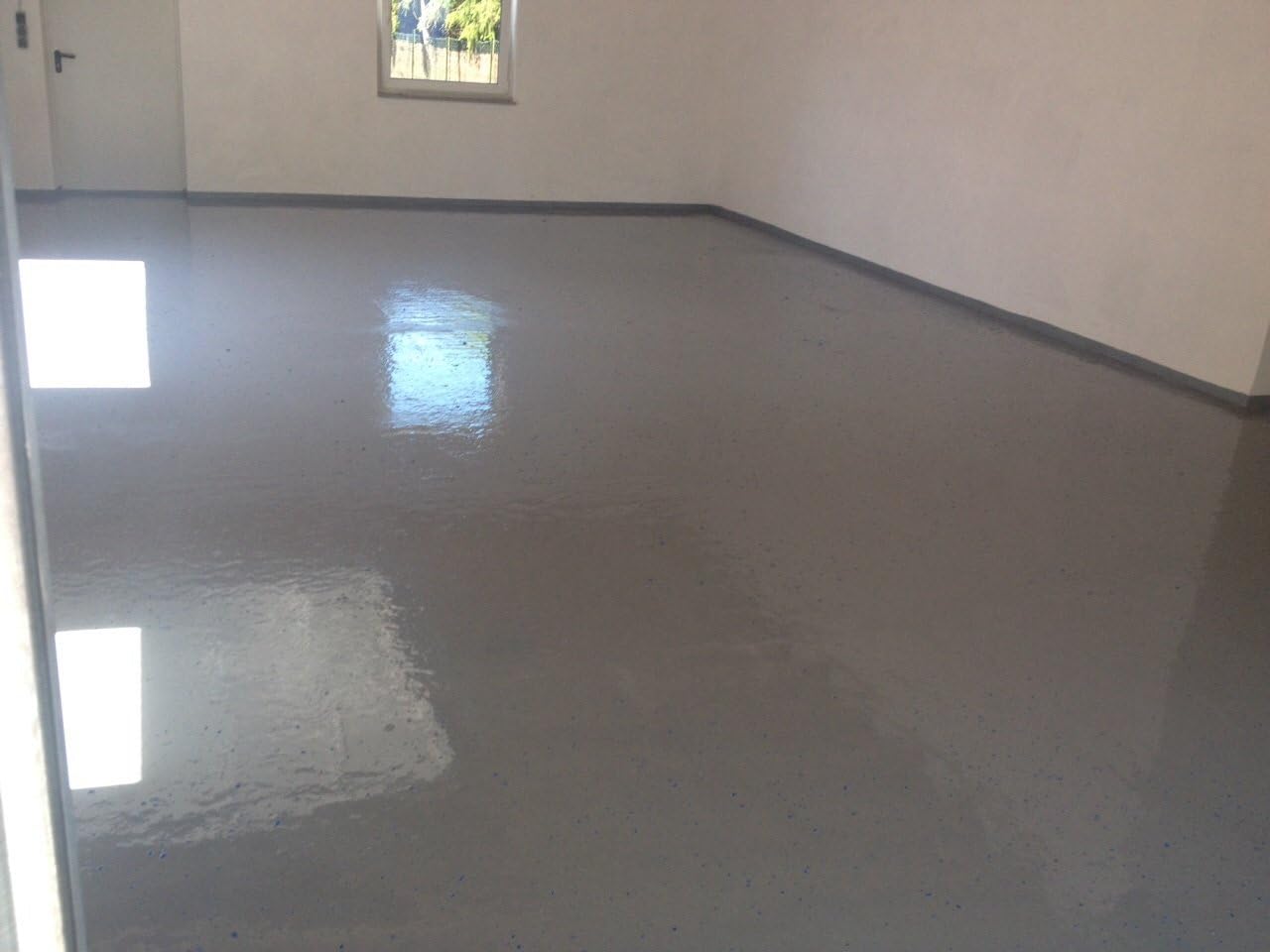 5 Kg Fliesenlack Wand Und Bodenfliesen In Silbergrau Fliesen Lackieren Badfliesen Streichen Fliesenfarbe Btt 7001 Amazon De Baumarkt