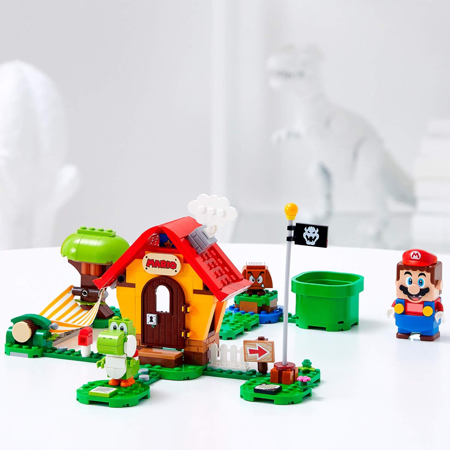 LEGO Super Mario Mario’s House & Yoshi Expansion Set 71367 Building Kit, Collectible Toy to Combine with The Super Mario Adventures with Mario Starter Course (71360) Set (205 Pieces): Toys & Games