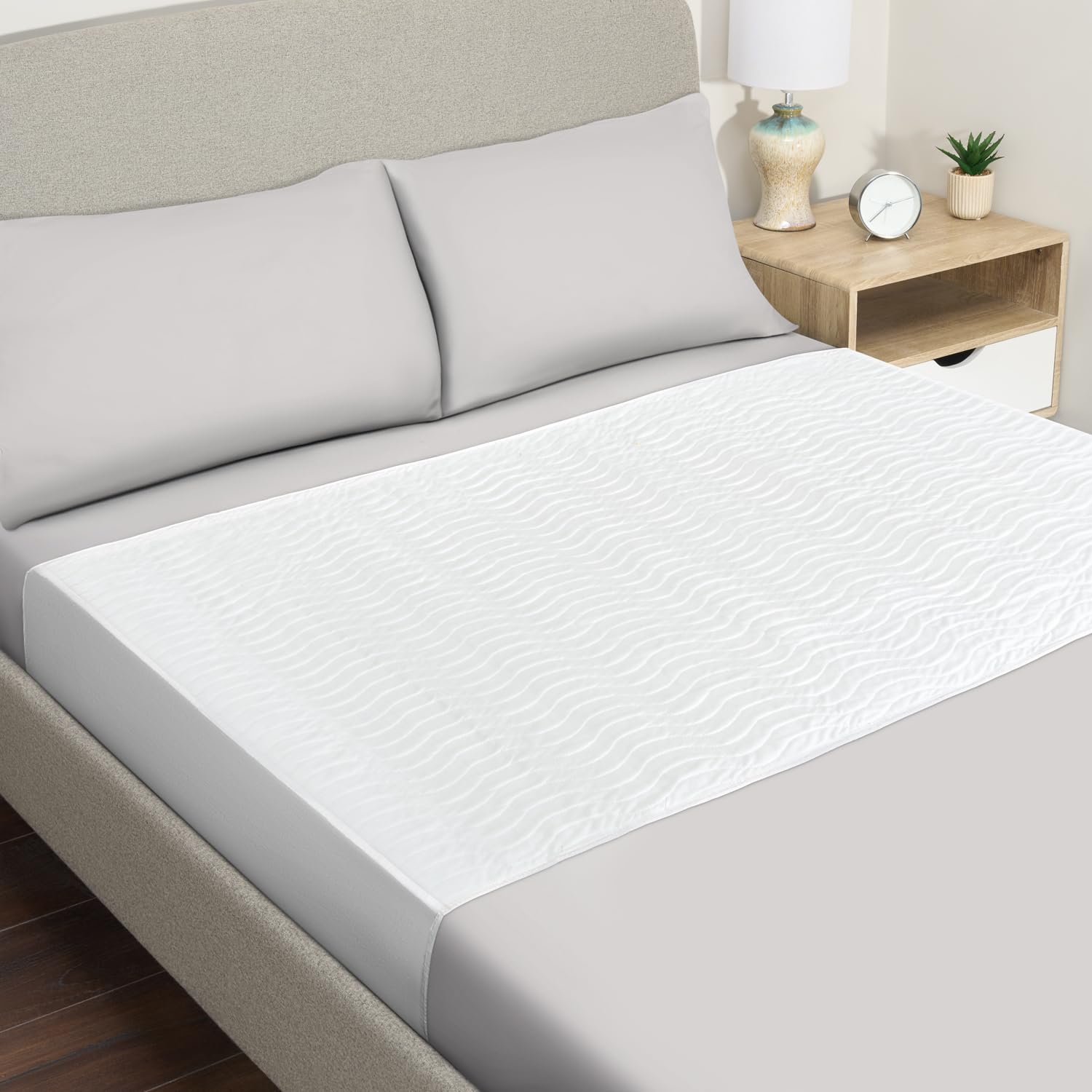 Washable Incontinence Pads With Tucks, 4 Layers of Protection - Quilted, Double Size, Highly Absorbent, Waterproof Barrier, Reusable Bed Sheet