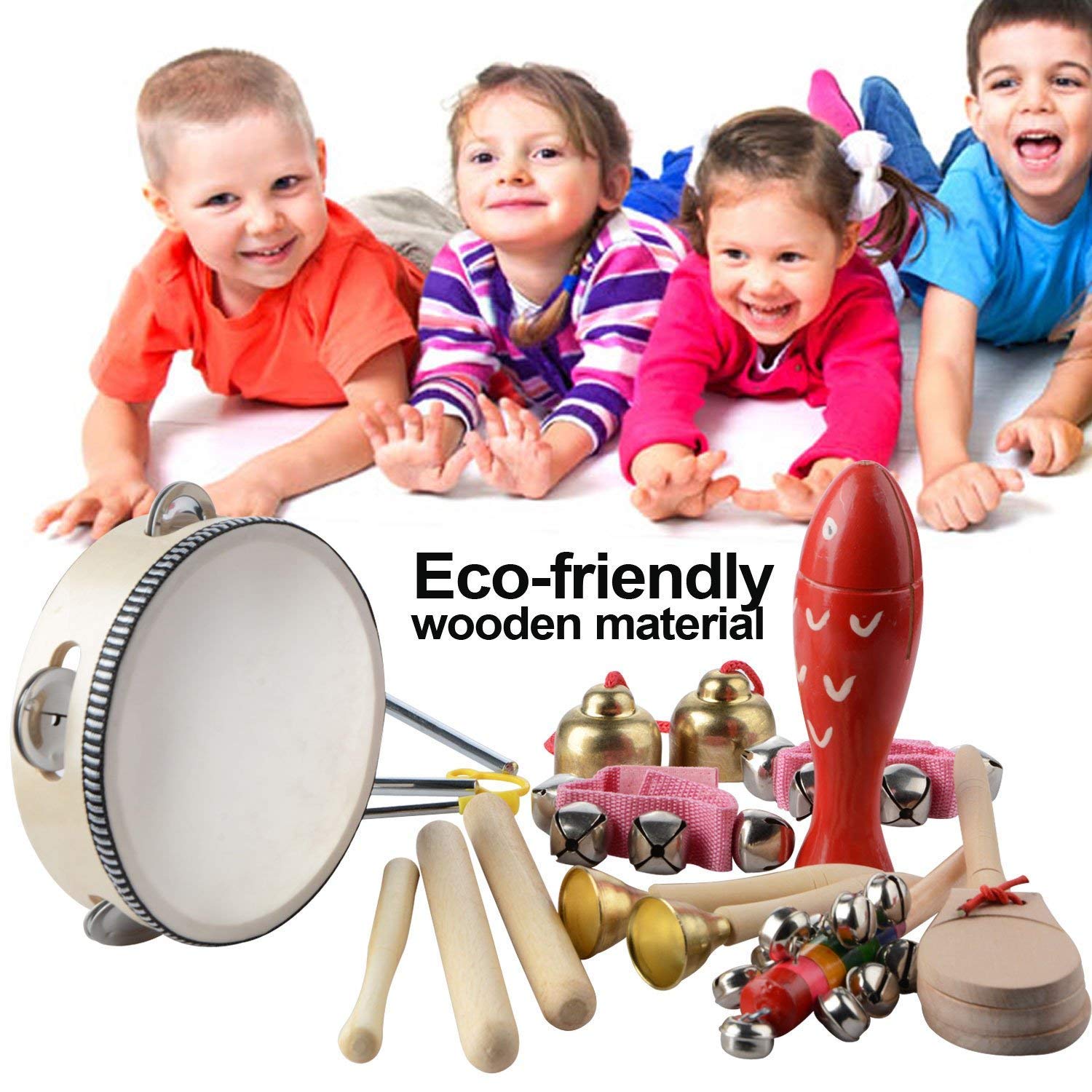 Los instrumentos musicales de los niños fijan los juguetes musicales de madera con el bolso que lleva