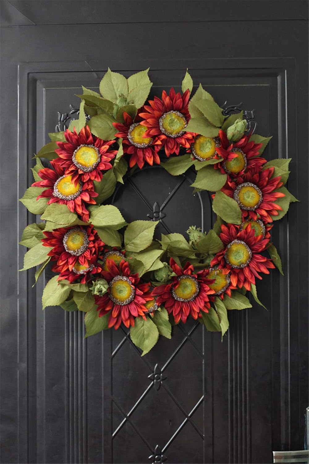 Amazon Com Lyfwl Christmas Wreath Raw Silk Artificial Flowers Decorate Christmas Garland Festive Wedding Silk Flower Sunflower Wreath Knocker Wedding Wreath Home Kitchen
