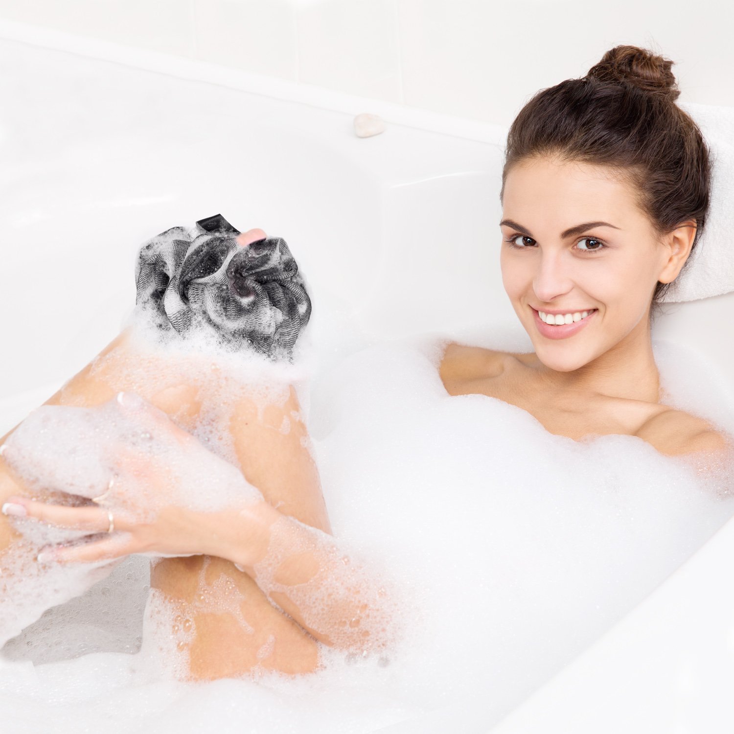 Bath Loofahs Sponge Shower Pouf Body Scrubber Ball Mesh Pouf Bath Sponge 3 Pack: Beauty