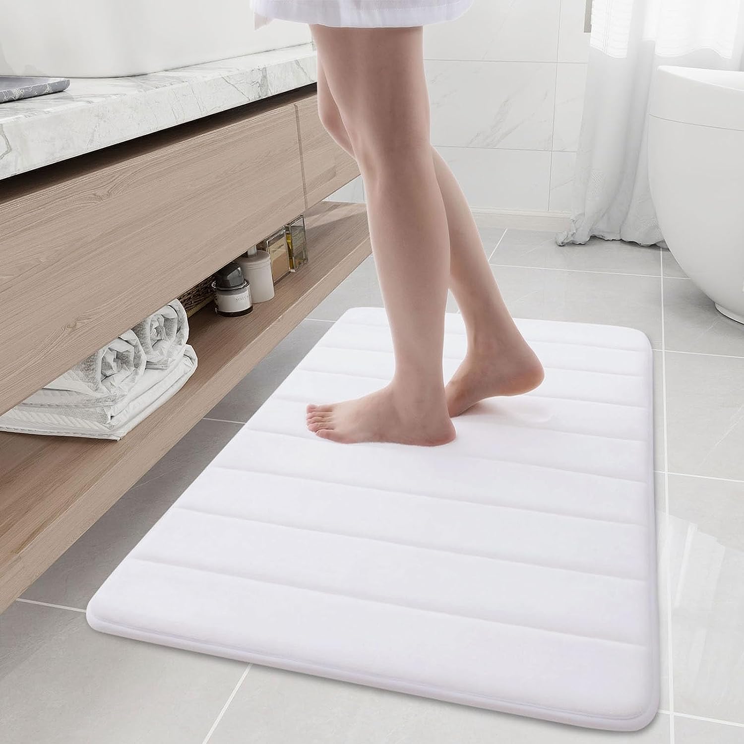 smiry Memory Foam Bath Mat, 60 x 90 cm, Extra Soft Non-Slip Bathroom Mat, Super Absorbent Bath Mats for Bathroom Floor, Machine-Washable Dry Bath Rug Foot Mat, White — image 1