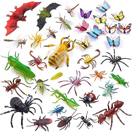 Auihiay 36 Pack Large Plastic Insect 
