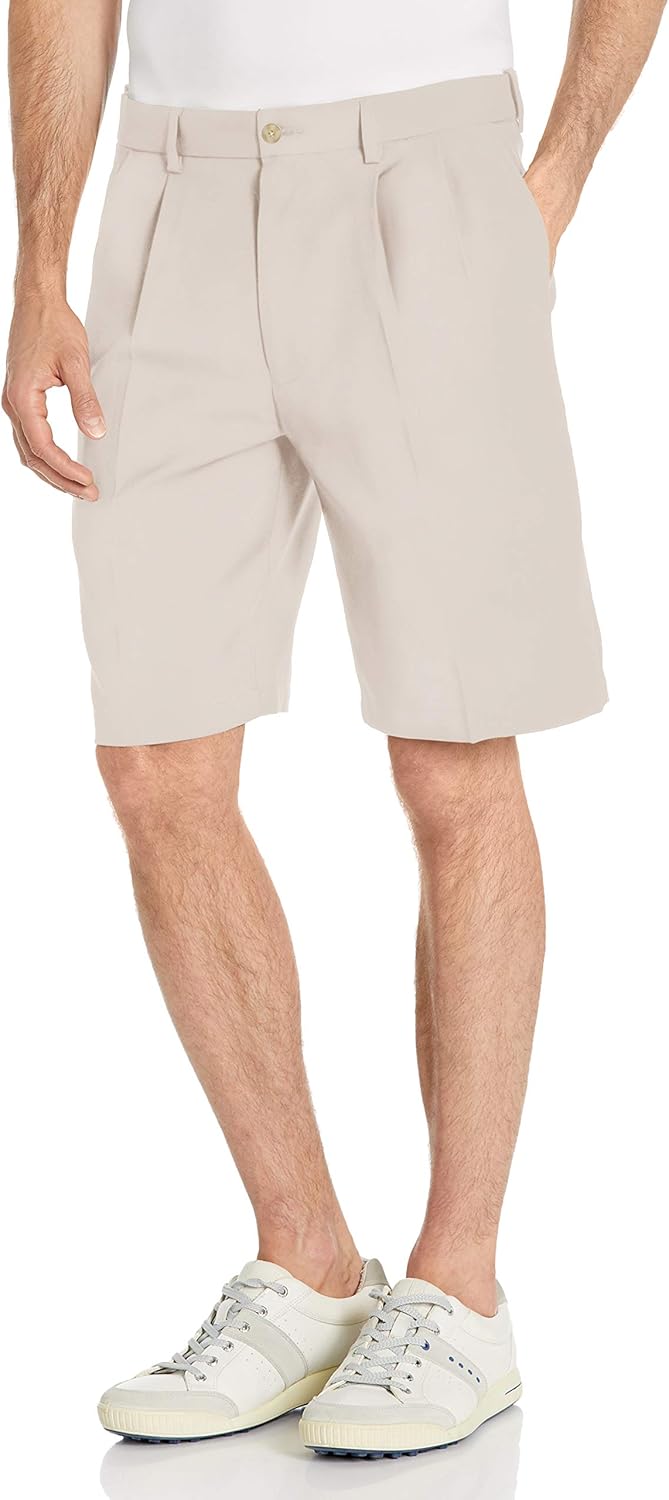 PGA TOUR Men's Double Pleat Expandable Golf Short: Clothing