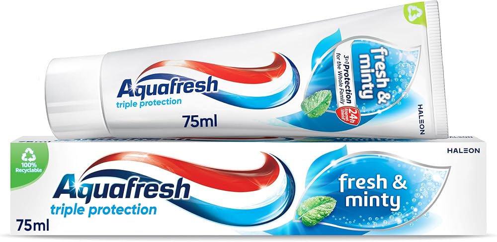 Aquafresh Fresh & Minty Fluoride Toothpaste 75ml Triple Protection