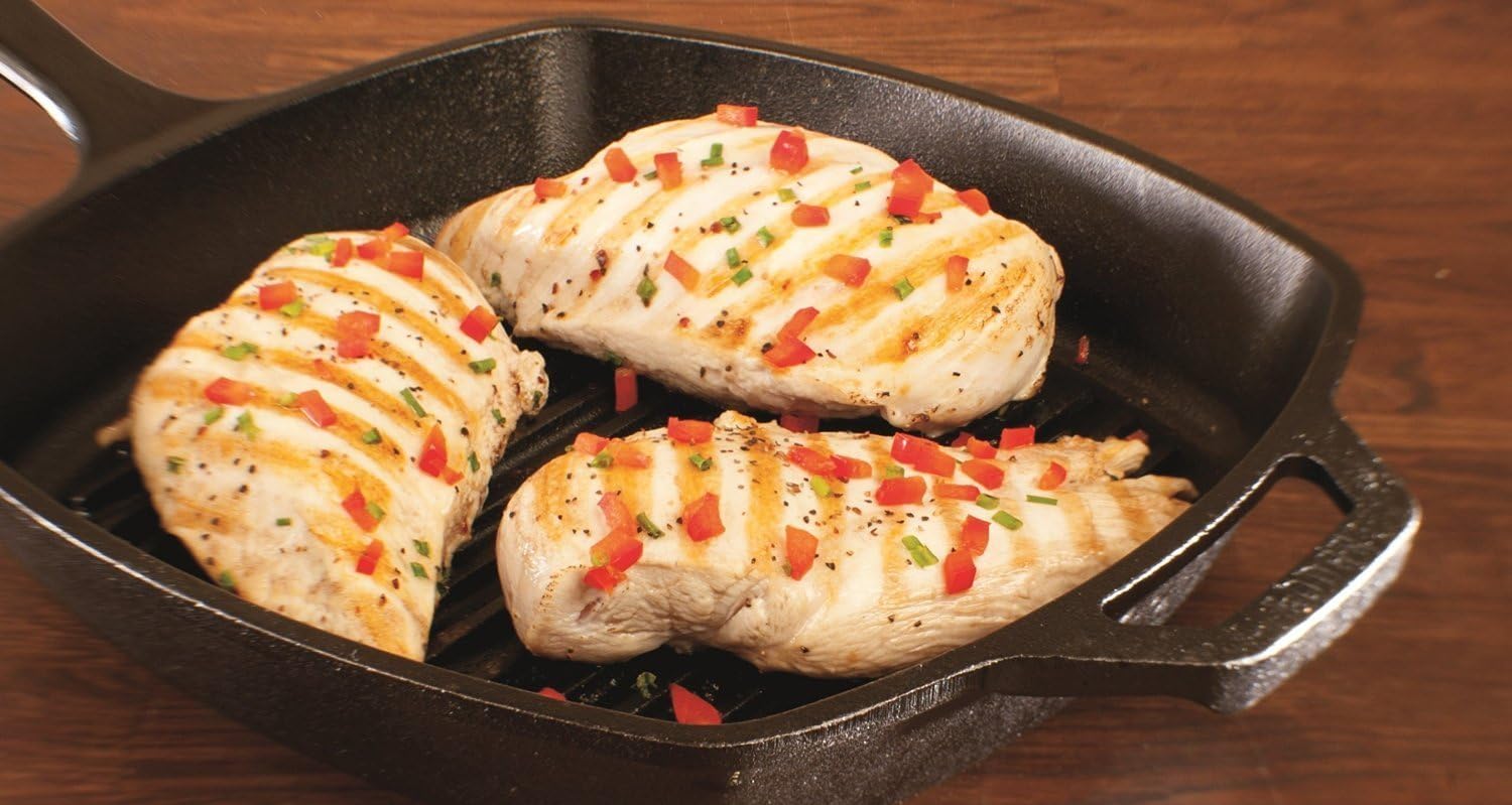Lodge Manufacturing Company Lodge Cast Iron 10.5-inch Square Grill Pan, Black: Kitchen & Dining