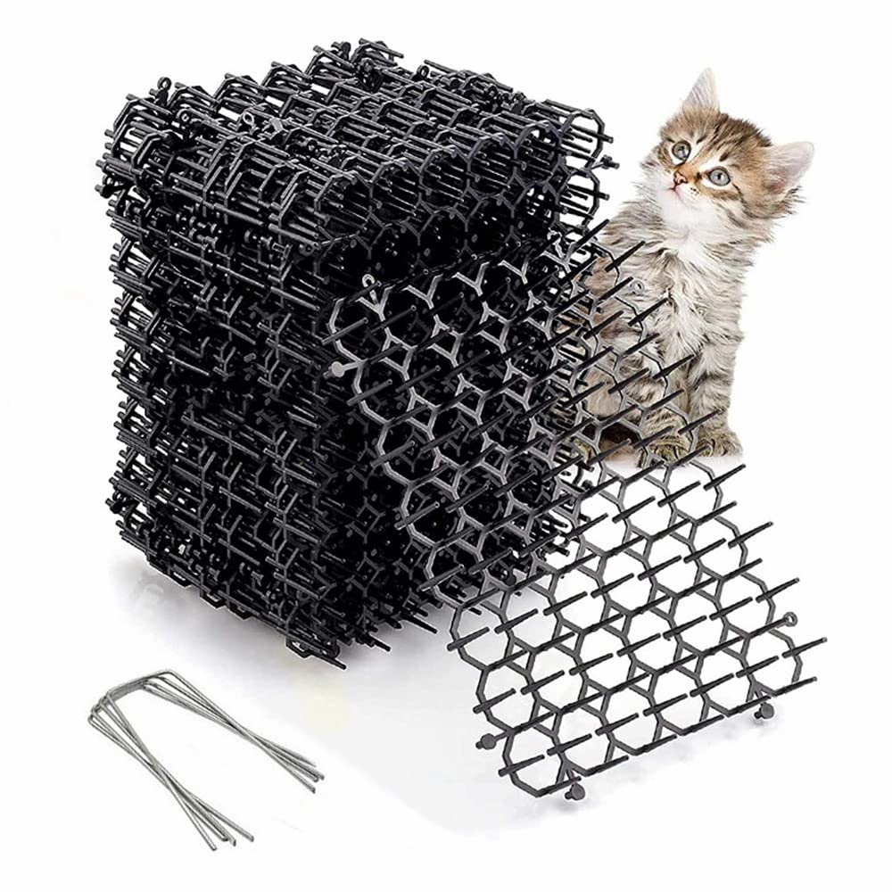 LATRAT 12 anti-cat plug mats+4 U shape pegs, garden plastic cat repellent pads with spikes(20*15.5cm)