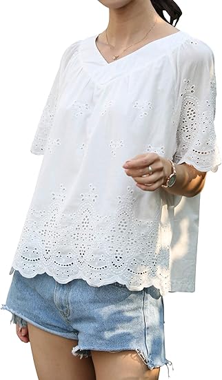 Amazon アイカ スカラップレース ゆったり Vネック 五分袖 ナチュラル コットン ブラウス レース 半袖 薄手 レディース 1サイズ M L相当 ホワイト シャツ ブラウス 通販