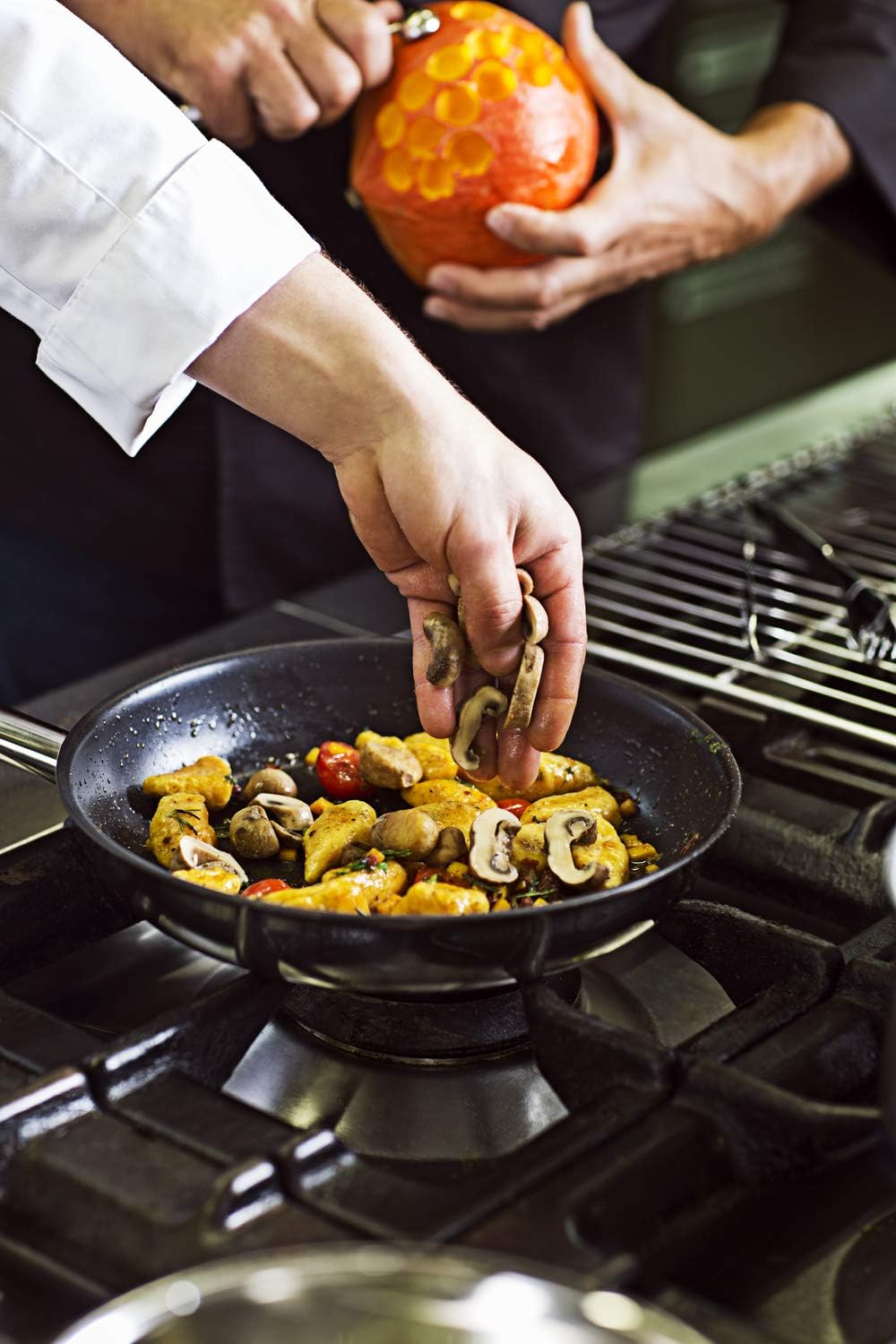 RÖSLE Frying pan, 18/10 stainless steel, 28 cm: Amazon.co.uk: Kitchen & Home