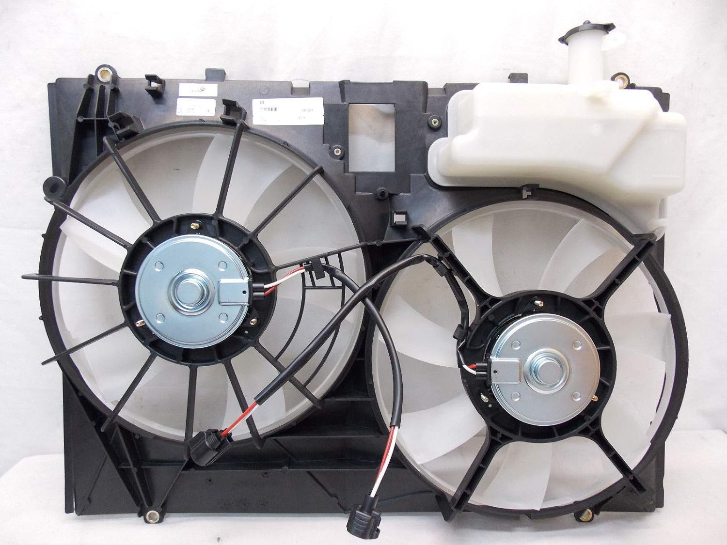 Sunbelt Radiator And Condenser Fan For Toyota Sienna