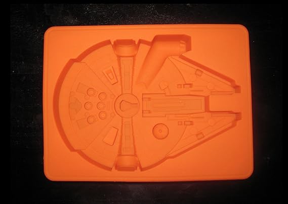 millennium falcon cake pan
