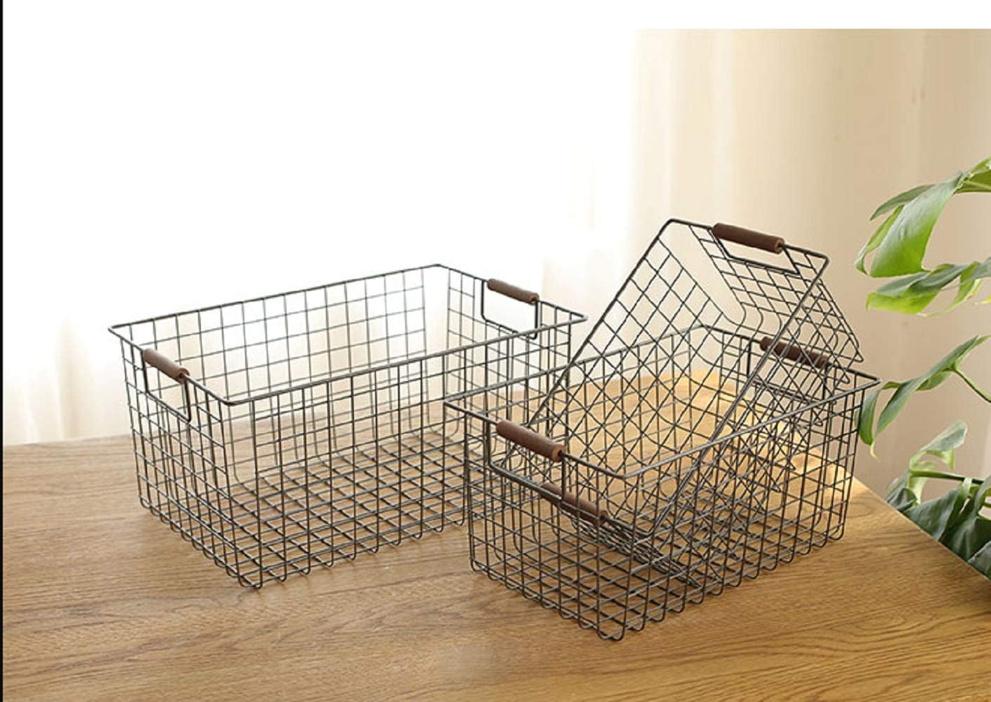 Yinmake Handmade Classic Metal Mesh Wire Storage Basket Organiser Bin with Handles for Kitchen,Shelves,Pantry,Cabinet,Freezer,Bathroom,Makeup Organiser,Brown(3pcs Set)