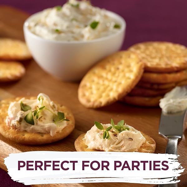 TOASTEDS CRACKERS, LUNCH SNACKS, PARTY SNACKS, SAVORY ONION, 8OZ BOX (1 BOX)