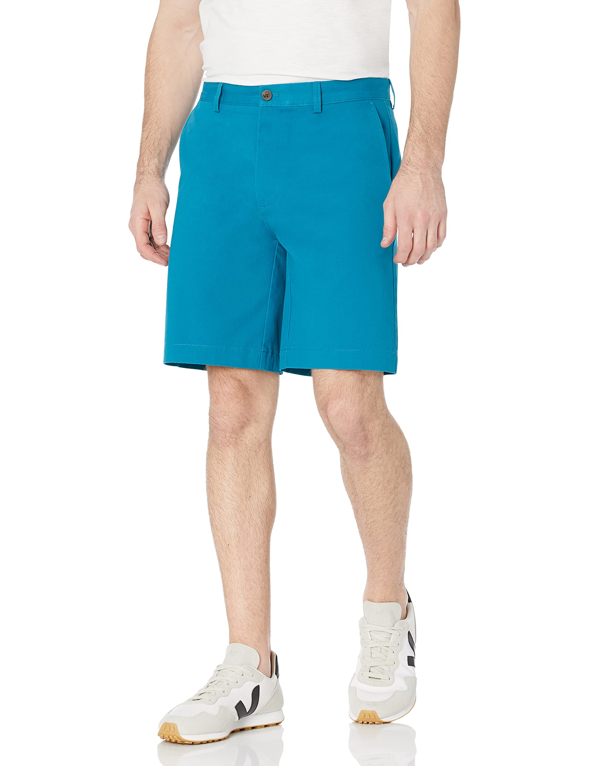 Amazon Essentials Men's Classic-Fit 9" Chino