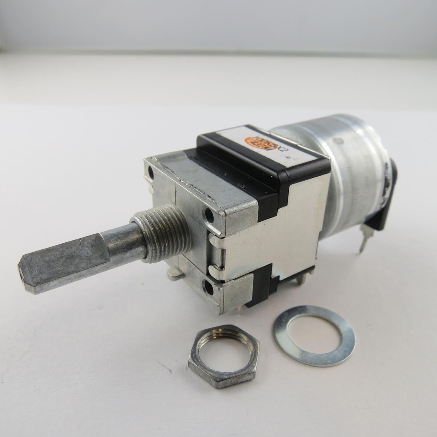 1 X 100k Ohm Alps Stereo Motorpoti Motor Poti 6mm Axle Linear Potentiometer Rotary Amazon Co Uk Diy Tools