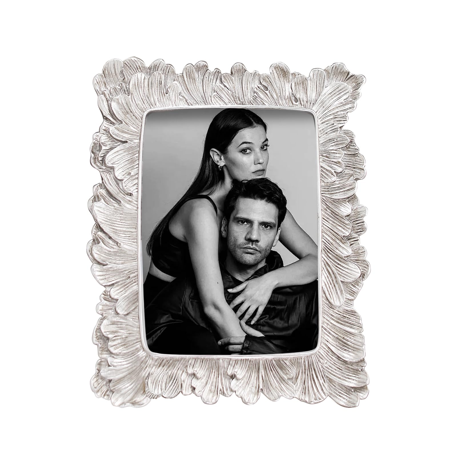 Scarlume 4x6 Vintage Picture Frames, Picture Frame for Table Top Display and Wall Hanging Home Decor (Silver, 4x6 Inch)
