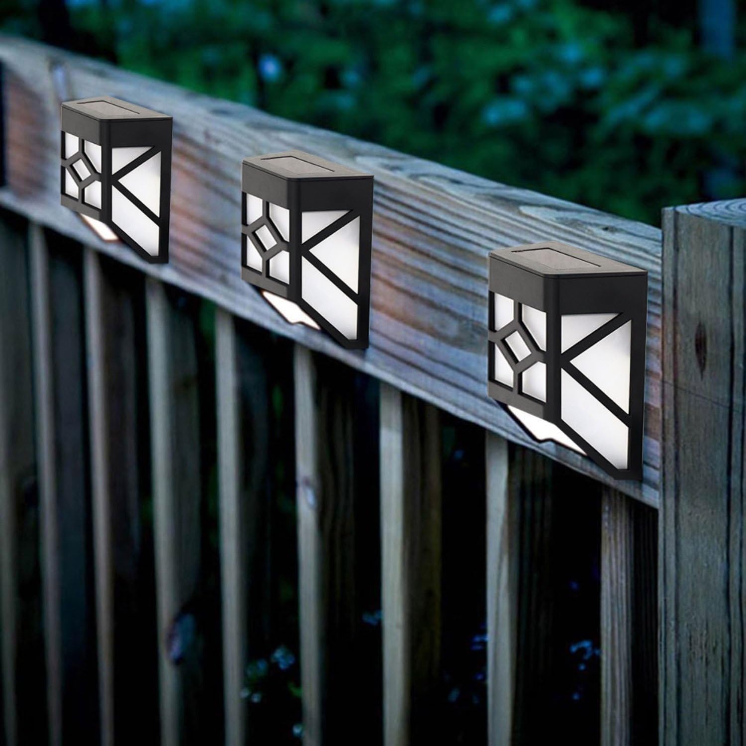 Solaliteยฎ Decorative Wireless Garden Solar Lights Weatherproof Outdoor Fence Lamps (6 Pack)