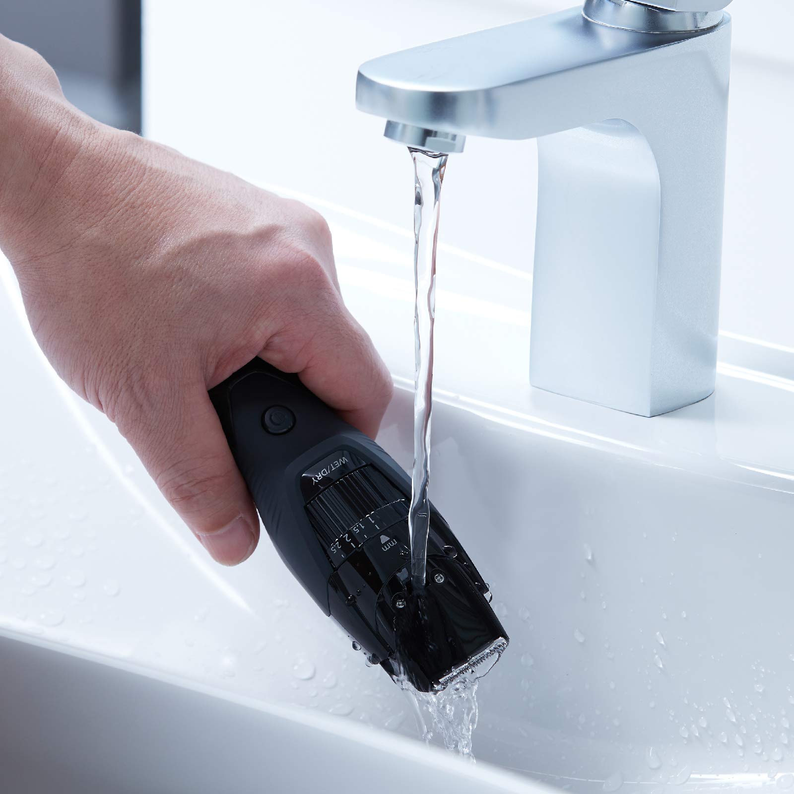 Panasonic ER-GB43 Bartschneider mit 20 Längeneinstellungen (0.5-10 mm), inklusiv Ladestation schwarz 7