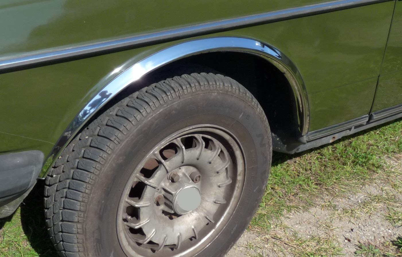 Benz W123 4dr 1976 1985 Radlauf Zierleisten Neu Chrom Chrom Amazon De Auto