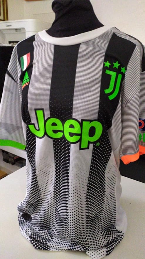 juve 4th kit
