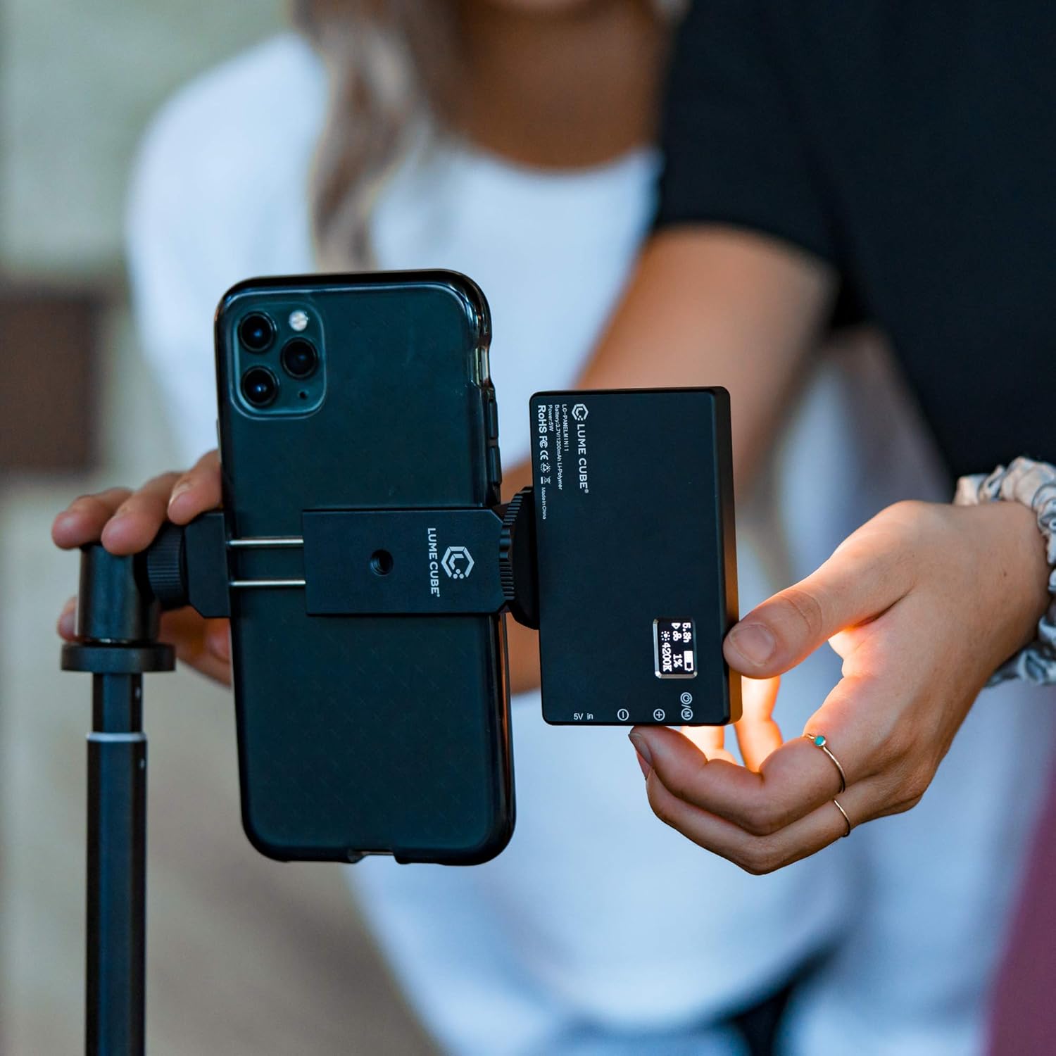Lume Cube Panel Mini | Bicolor Continuous LED Video Light | Made for Content Creators | Photo and Video Lighting | Fits Sony, Nikon, Canon, Fuji, Panasonic : Camera & Photo