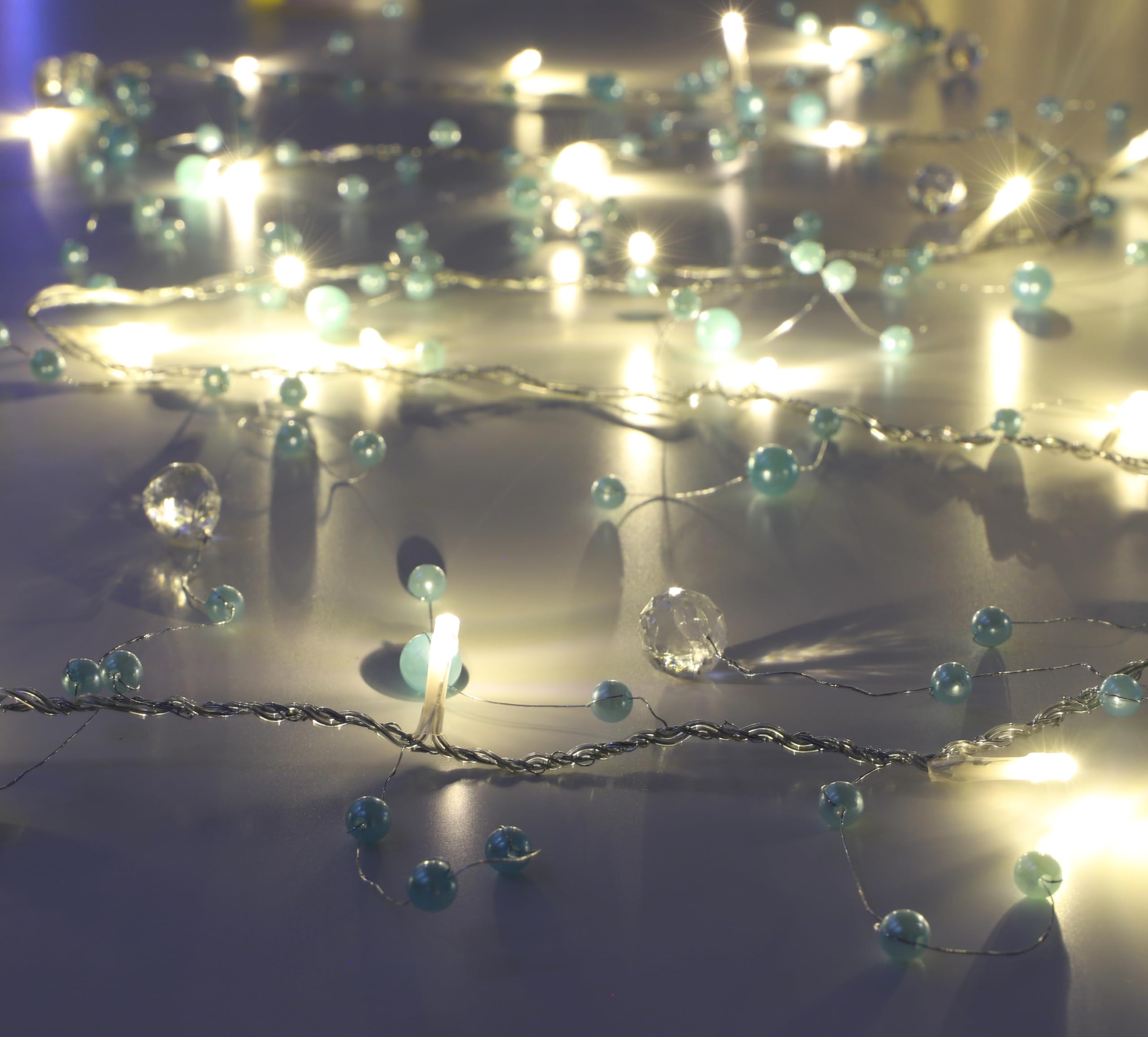 Christmas Concepts® 2m (6.6ft) Beaded Garland 20 Warm White LED Lights (Turquoise)