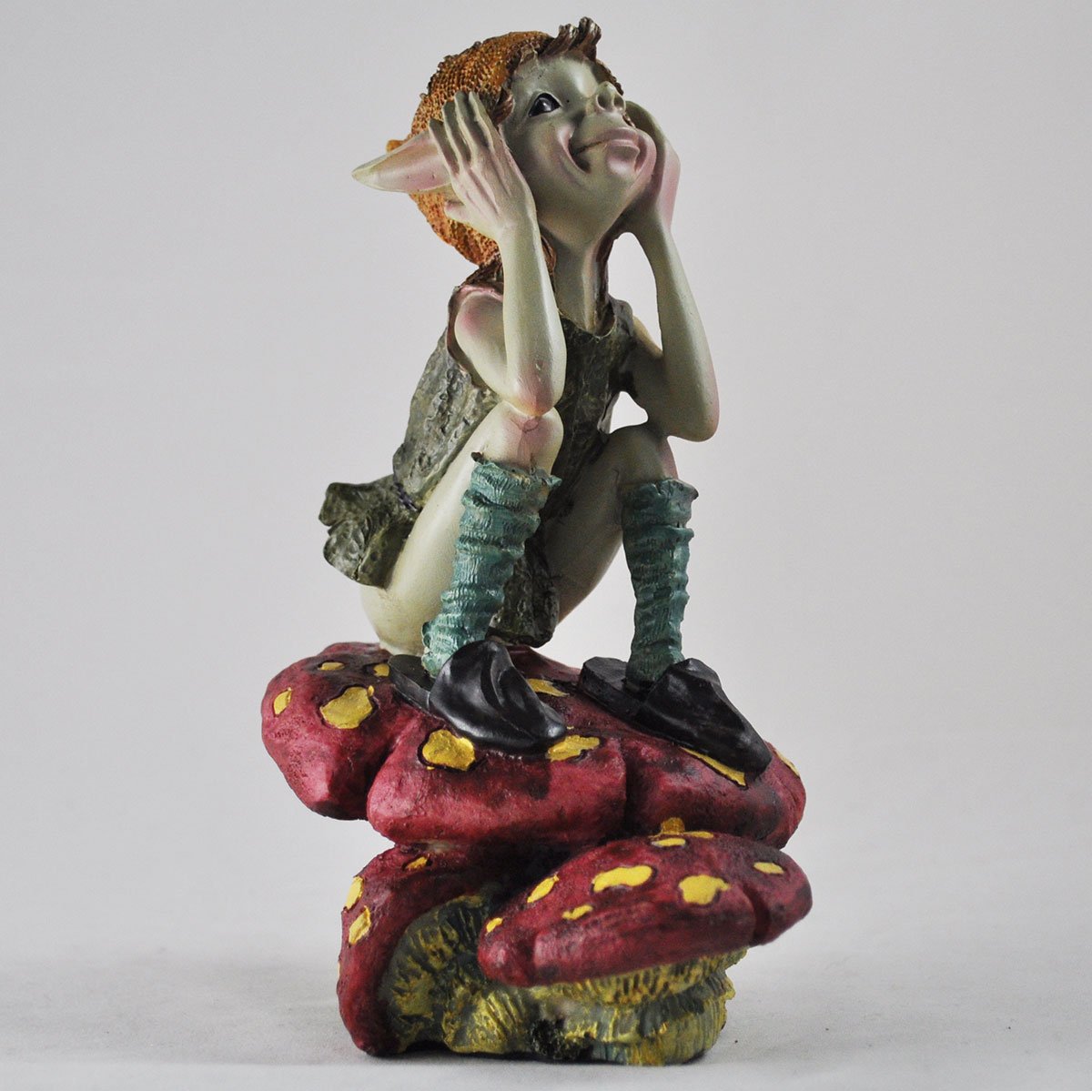 Prezents.com Pixie Thinking on Mushroom - Green Garden Home Decor - Fun Quirky Gift Figurine - Anthony Fisher