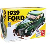 AMT 1939 Ford Sedan Street Rod Series 1:25 Scale Model Kit
