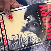 Assata: An Autobiography: Shakur, Assata, Davis, Angela: 9781556520747 ...
