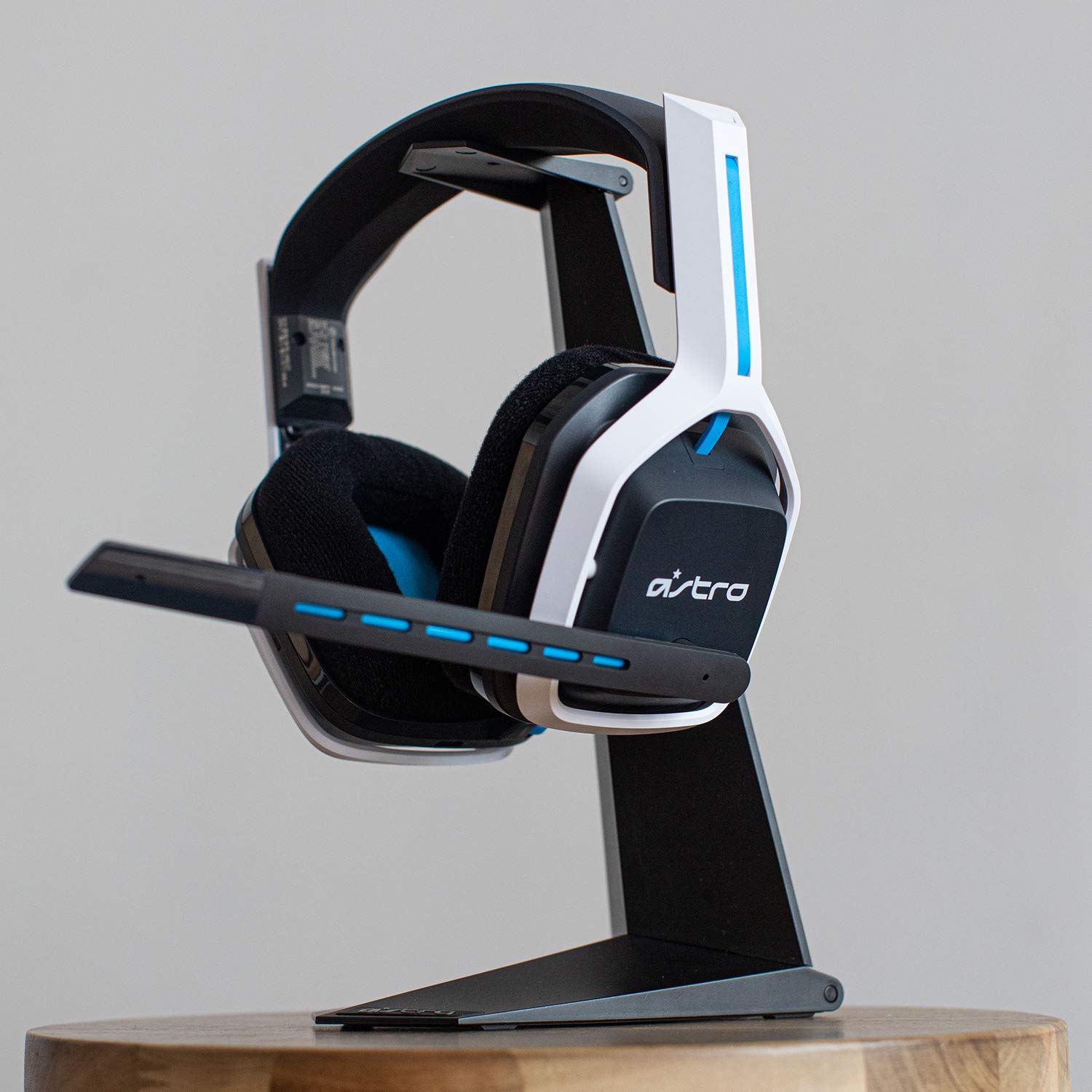 ASTRO Gaming A20 Wireless Headset Gen 2 for PlayStation 5/4, PC & Mac - White/Blue, Wireless Gaming Headset with Microphone