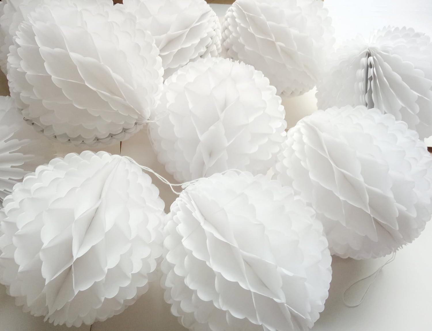 10Pcs 8 inch Honeycomb Balls Party Pom Poms Wedding Flowers Wall Decoration Flower Balls Hanging Pom Poms for Party Wedding Birthday Nursery Home Decor (White): Arts, Crafts & Sewing