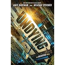 Amazon.com: Undying (Unearthed, 2): 9781484755563: Kaufman, Amie 
